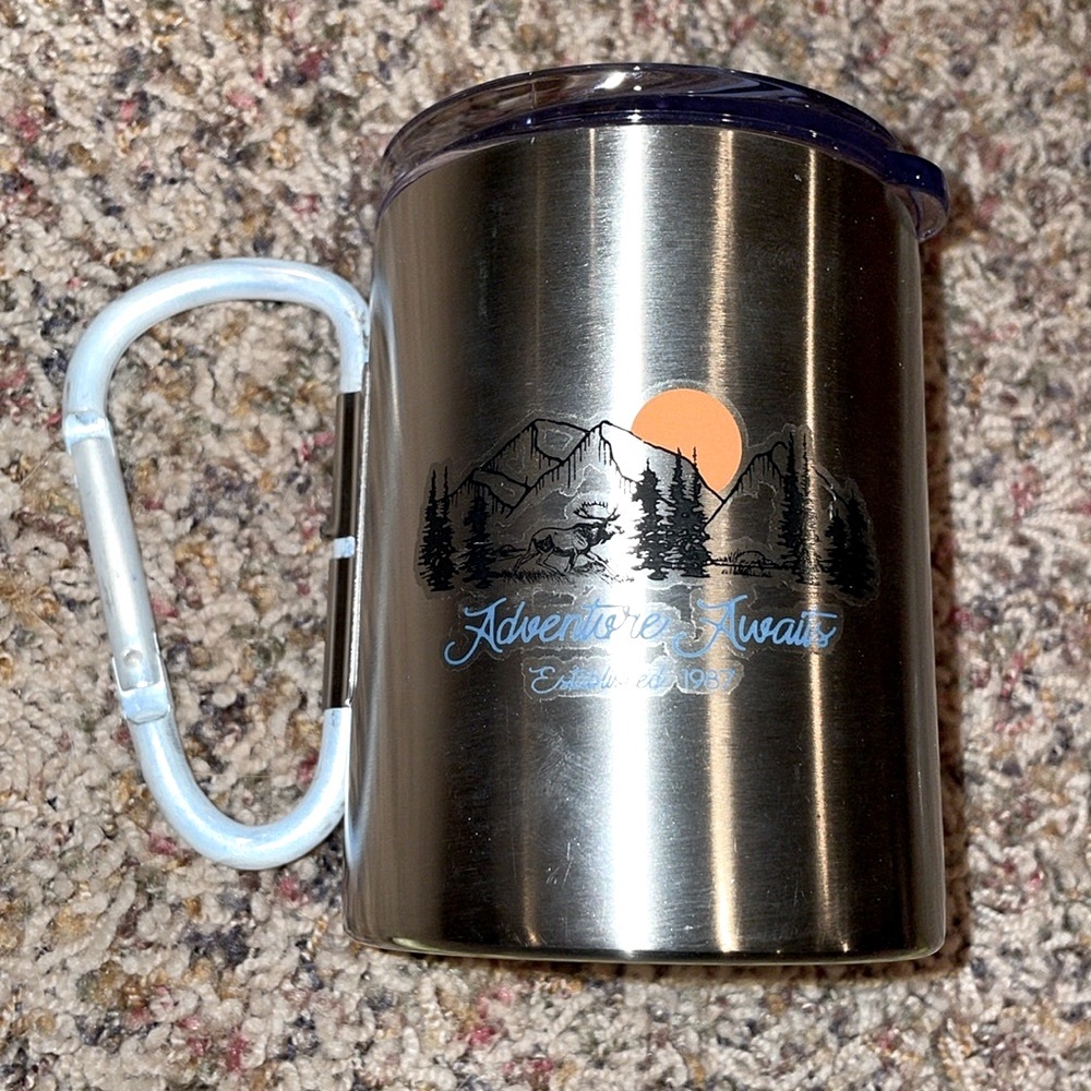 Mug with clip handle